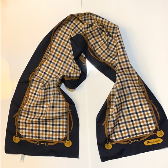 Classic Aquascutum scarf. Made in Italy - Picture 2 of 4